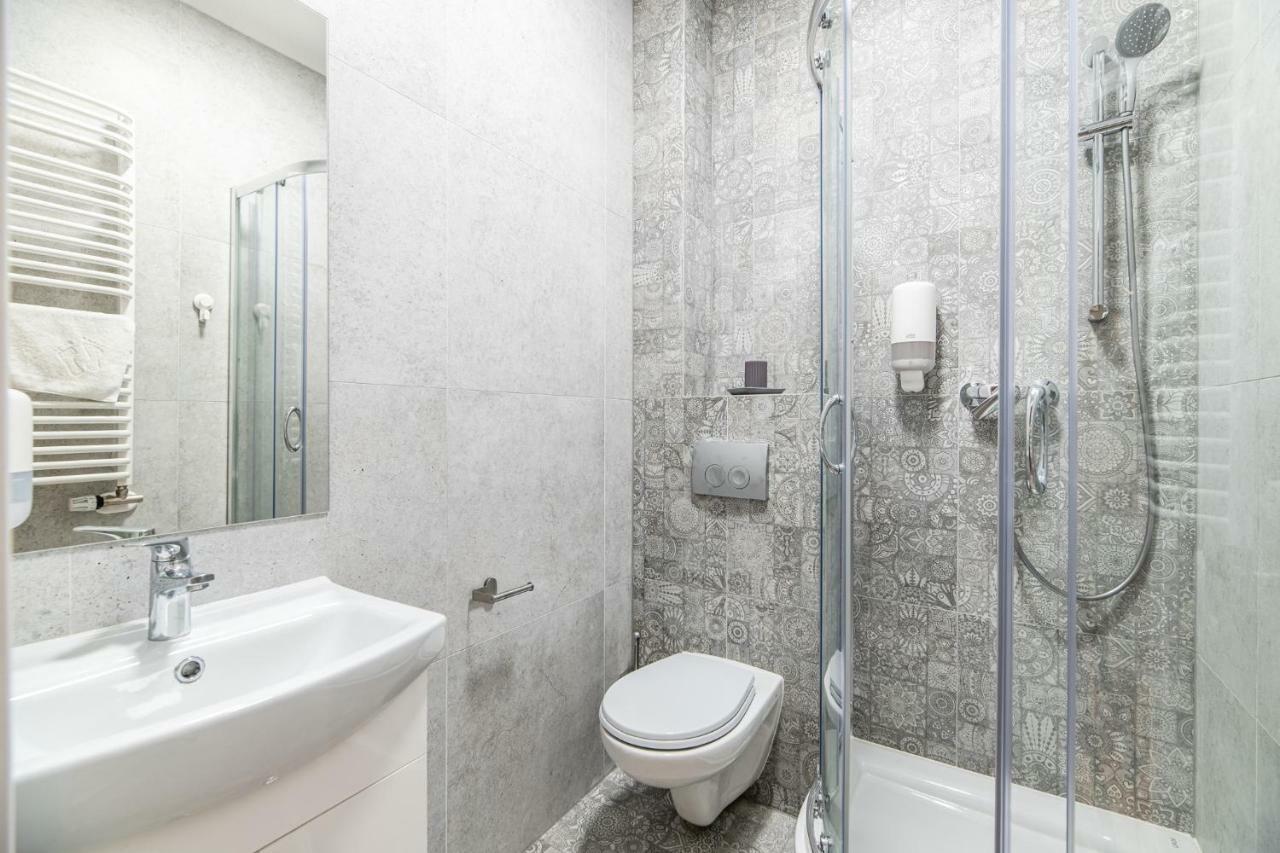 Lubomirskiego 23 Residence - Great Location, 10 Min To Main Square By Foot, Right Next To Main Rail And Bus Station Krakow Dış mekan fotoğraf