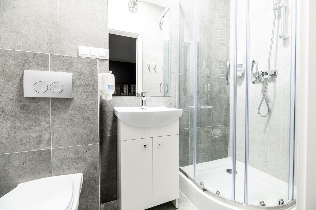 Lubomirskiego 23 Residence - Great Location, 10 Min To Main Square By Foot, Right Next To Main Rail And Bus Station Krakow Dış mekan fotoğraf